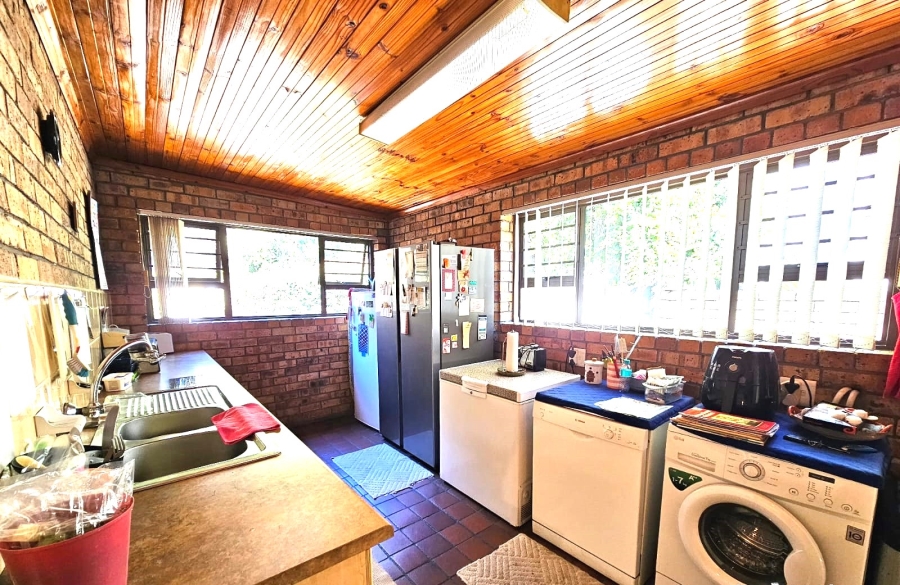 3 Bedroom Property for Sale in Lemoenkloof Western Cape